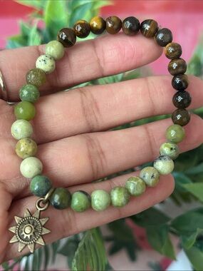 Handmade Chinese chrysoprase & tigers eye beaded bracelet with sun charm